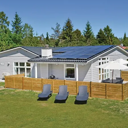 Four-bedroom Ebeltoft With A Fireplace 04 Nyaraló