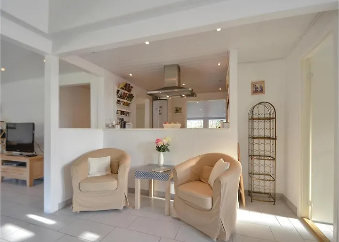 Four-bedroom With A Fireplace 04 *